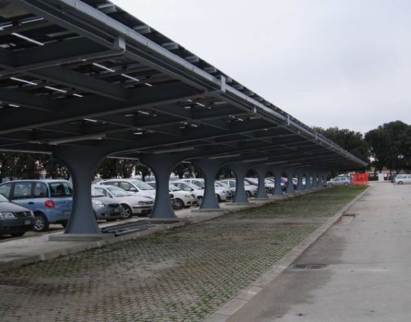 Tetti e spazi pubblici per impianti fotovoltaici