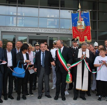 Inaugurata la nuova scuola "Mario Curzi"